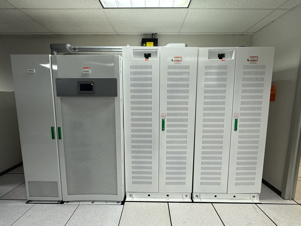 Schneider Electric 500kW w/ VRLA Batteries